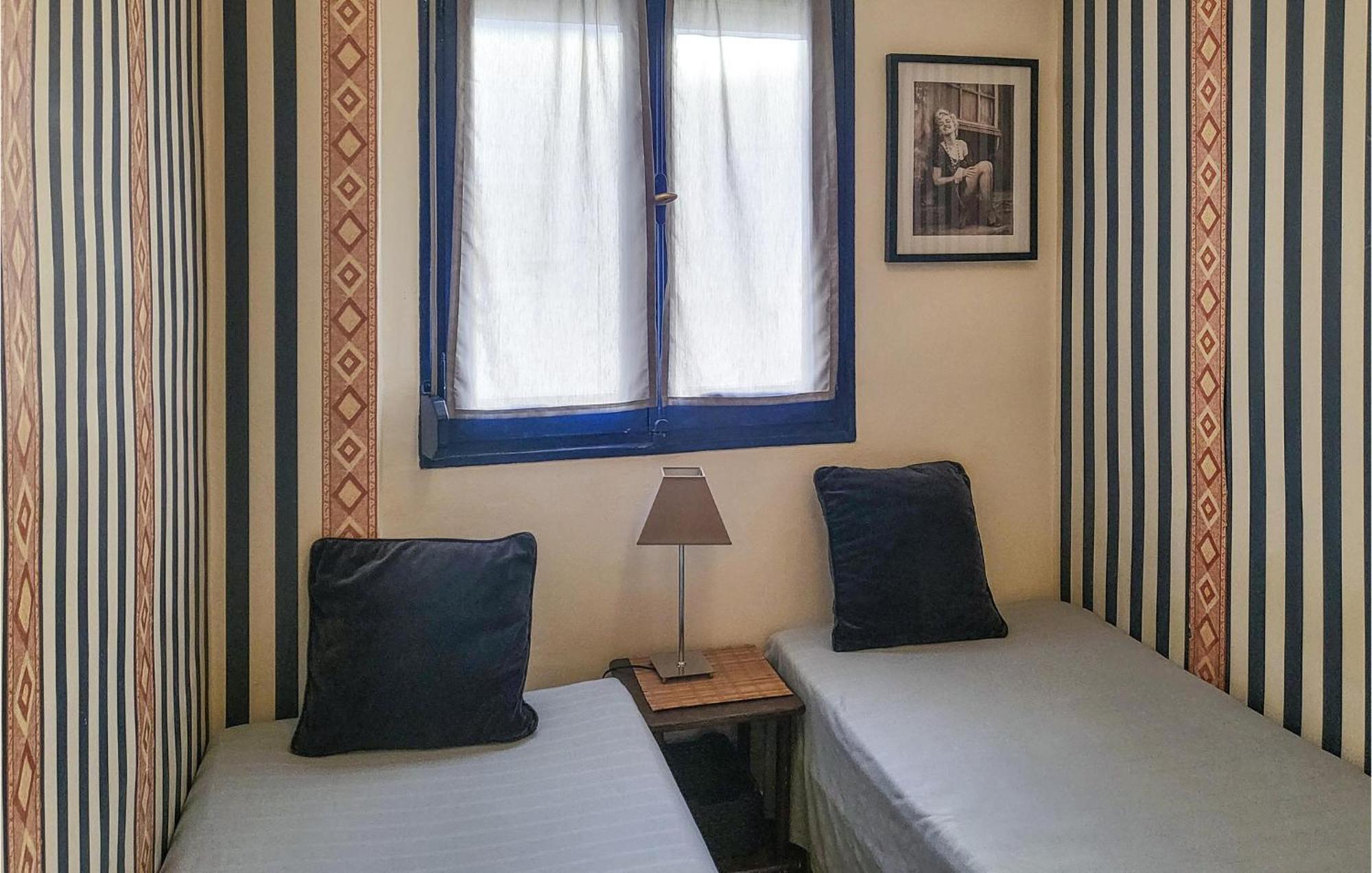 2 Bedroom Cozy Apartment In El Campello Exterior foto